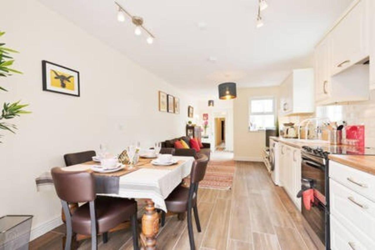 Apartment Charming Riverside - Minutes From